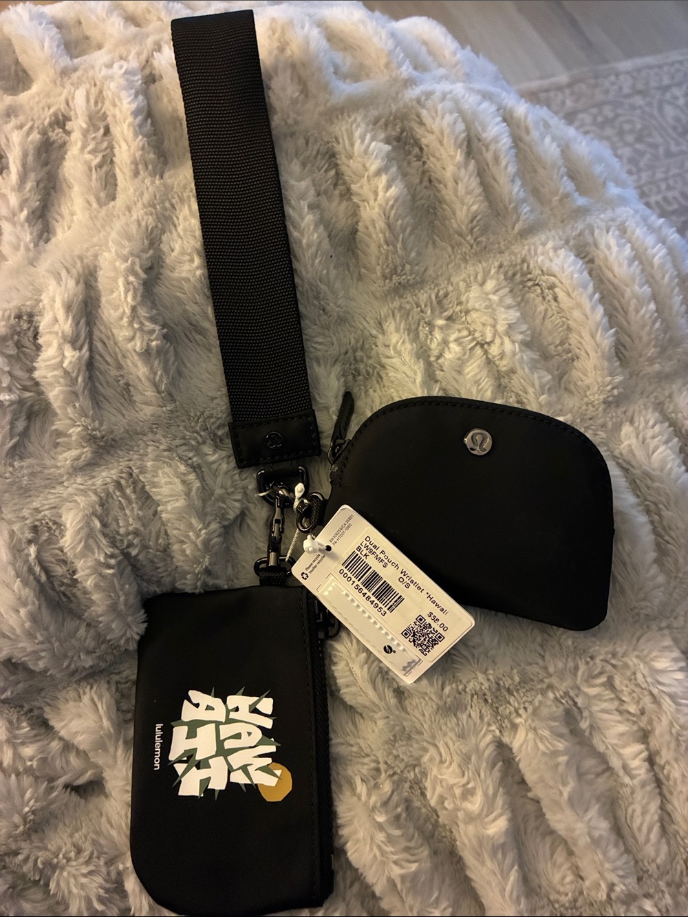 lululemon Black Hawaiian Graphic Wrist Pouch